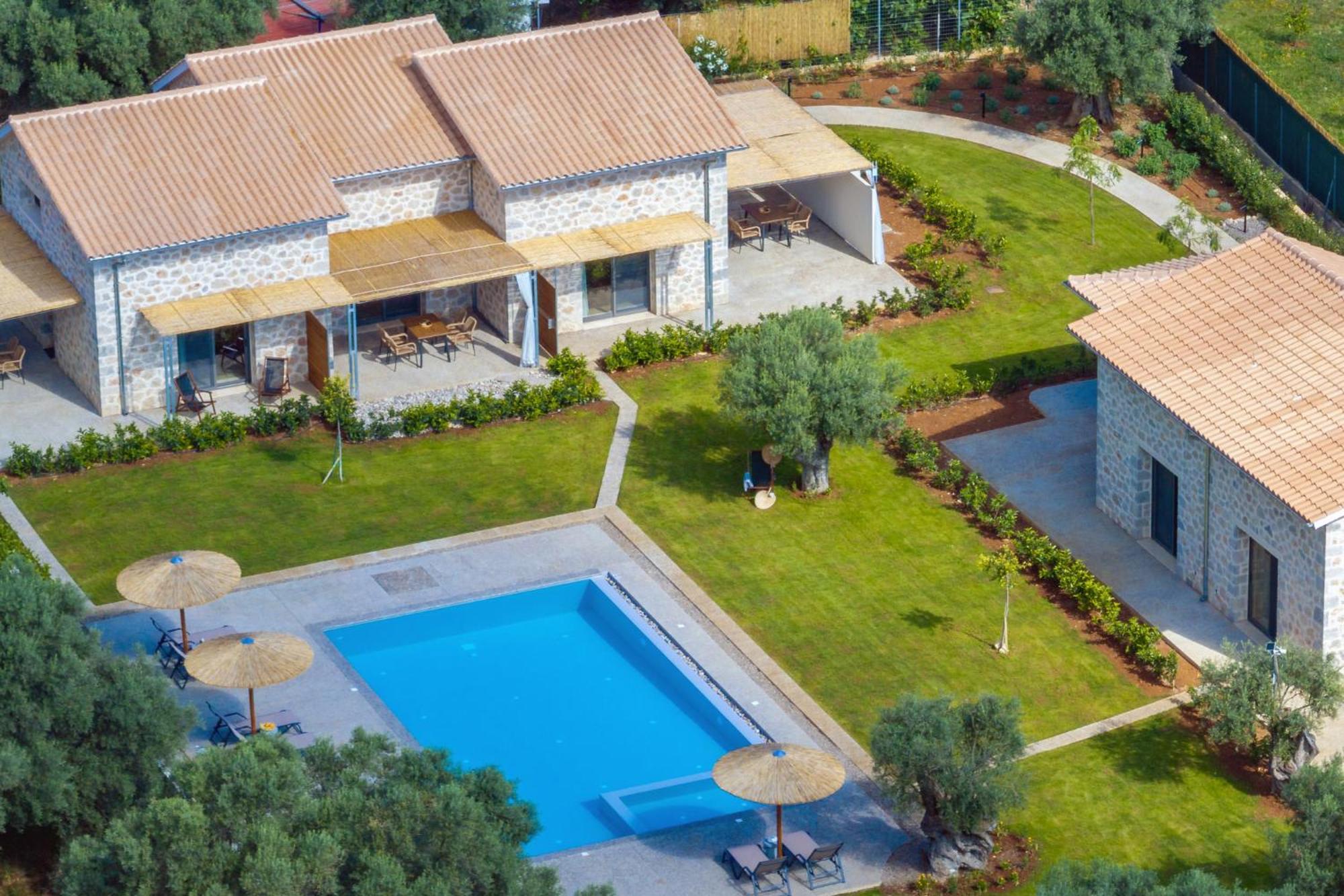 Yannis Retreat Lefkada City