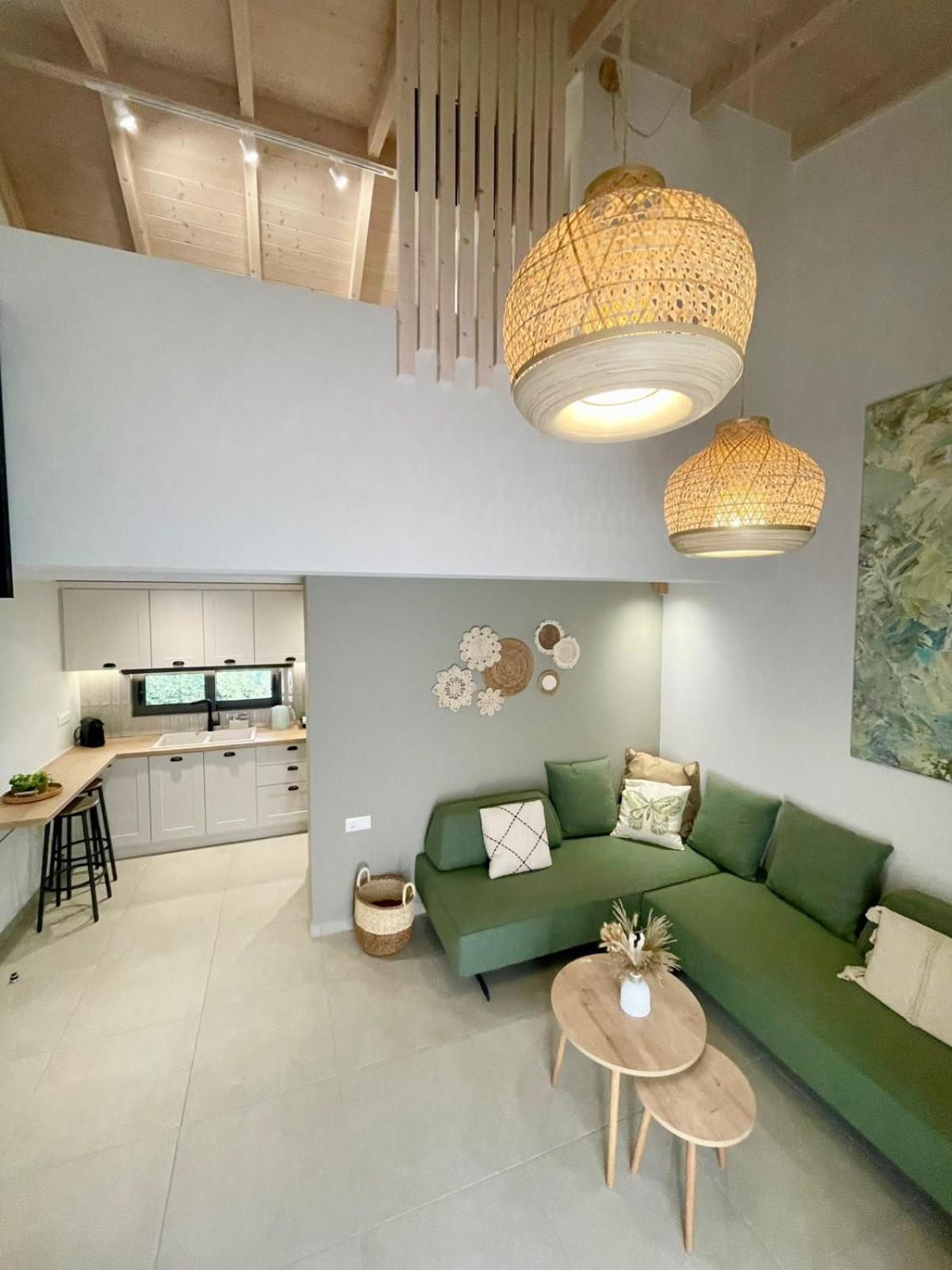 Yannis Retreat Lefkada City